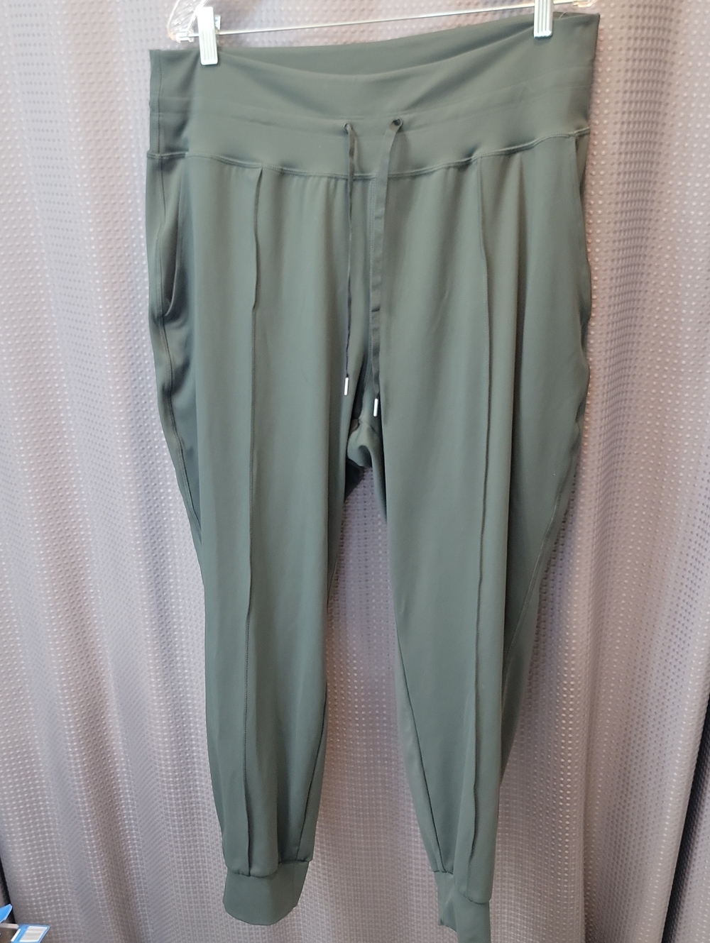 Old Navy High Rise Go-Dry Jogger Size XL